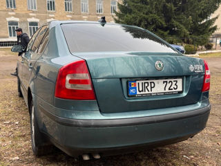 Skoda Octavia foto 2