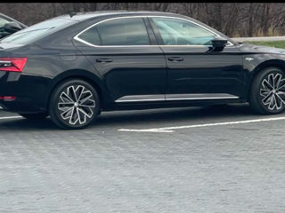 Skoda Superb foto 4