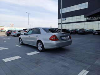 Mercedes E-Class foto 2