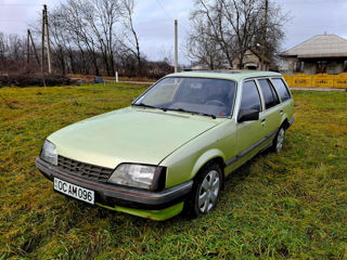 Opel Rekord foto 2