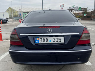 Mercedes E-Class foto 6