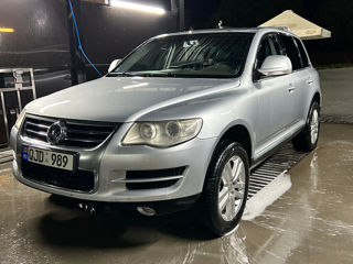 Volkswagen Touareg foto 2