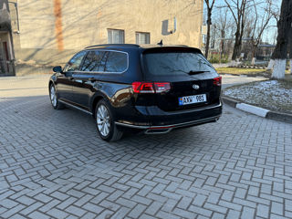 Volkswagen Passat foto 3