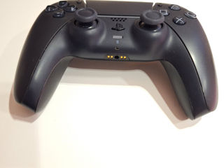 DualSense PS5 controller