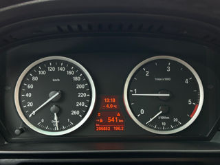 BMW 5 Series foto 13