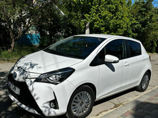 Toyota Yaris foto 2