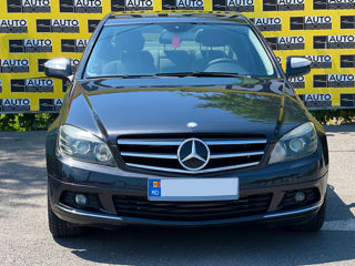 Mercedes C-Class foto 4