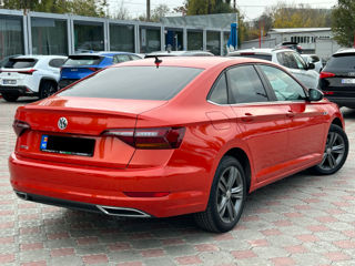 Volkswagen Jetta foto 4