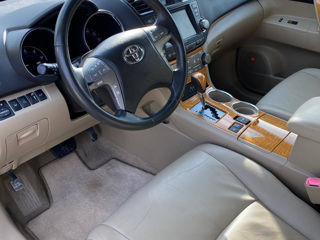 Toyota Highlander foto 8