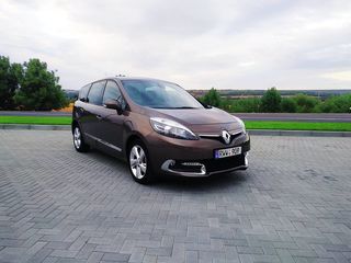 Renault Grand Scenic foto 2