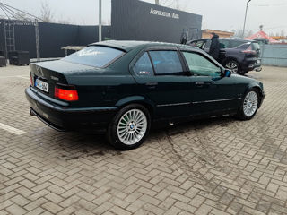 BMW 3 Series foto 3