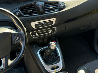 Renault Grand Scenic foto 15