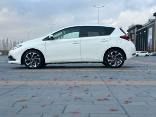 Toyota Auris foto 4