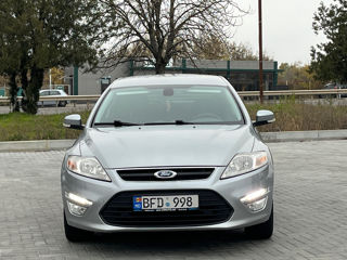 Ford Mondeo foto 2