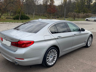 BMW 5 Series foto 3