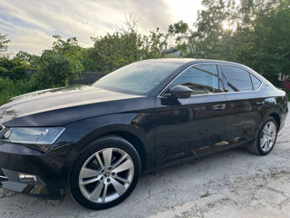 Skoda Superb foto 3