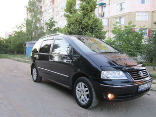 Volkswagen Sharan foto 1