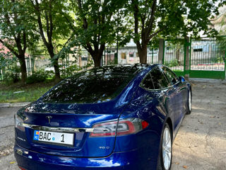 Tesla Model S foto 3