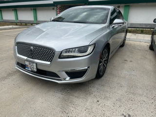 Lincoln MKZ foto 1