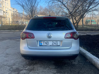 Volkswagen Passat foto 2