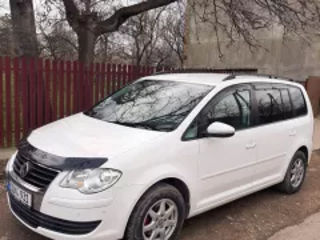 Volkswagen Touran foto 5