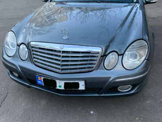 Mercedes E-Class foto 1