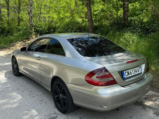 Mercedes CLK-Class foto 3