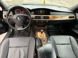 BMW 5 Series foto 4