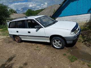 Opel Astra foto 2