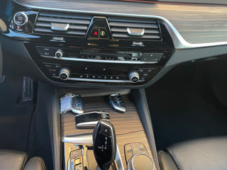 BMW 5 Series foto 6