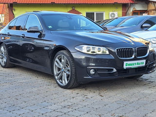 BMW 5 Series foto 5