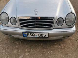 Mercedes E-Class foto 6