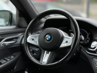 BMW 7 Series foto 8