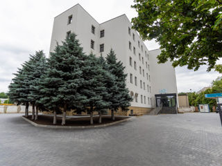 Oficiu spre chirie, 1050 mp, curte separată, Râșcani, str. Tudor Vladimirescu