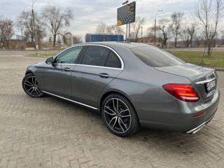 Mercedes E-Class foto 7