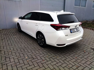 Toyota Auris foto 3