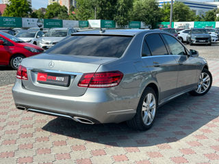 Mercedes E-Class фото 4