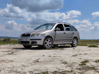 Skoda Fabia foto 2