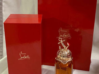 Christian Louboutin Loubicharme foto 2