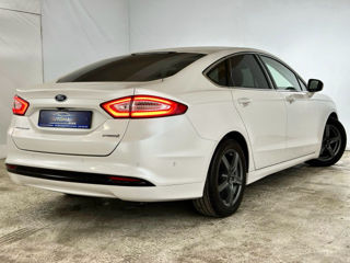 Ford Mondeo foto 3