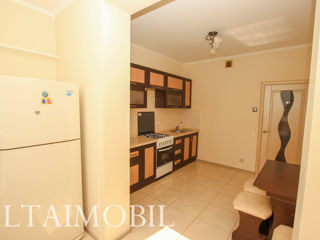 Apartament cu 2 camere, 65 m², Botanica, Chișinău foto 5