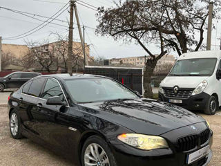 BMW 5 Series foto 3