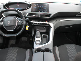 Peugeot 3008 foto 8