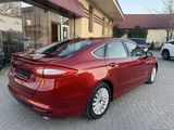 Ford Fusion foto 4