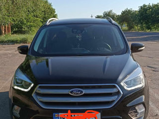 Ford Kuga foto 2