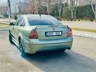 Volkswagen Passat foto 4