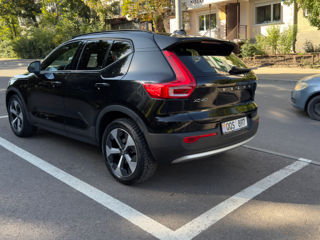 Volvo XC40 foto 2