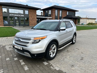 Ford Explorer foto 1