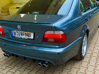 BMW 5 Series foto 7