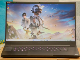 Razer Blade 17/ Core I7 10875H/ 16Gb Ram/ RTX 2080 Super/ 1Tb SSD/ 17.3" FHD IPS 300Hz!! foto 7